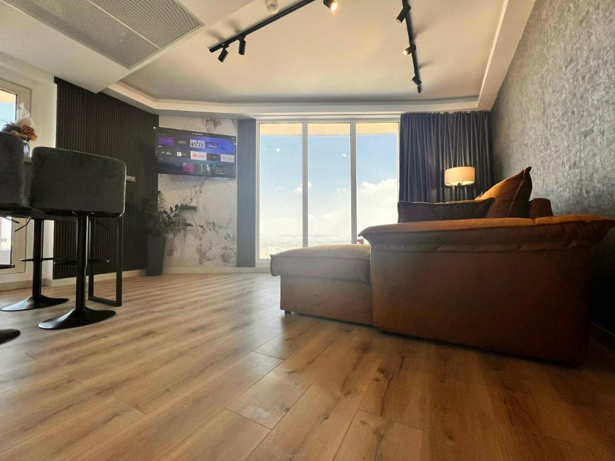 Alfred Sky Smart Apartment 29Th Spa Included 斯科普里 外观 照片