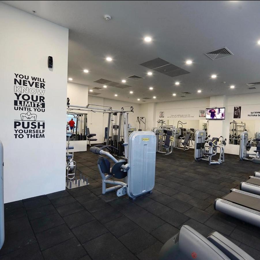 Alfred Sky Smart Apartment 29Th Spa Included 斯科普里 外观 照片