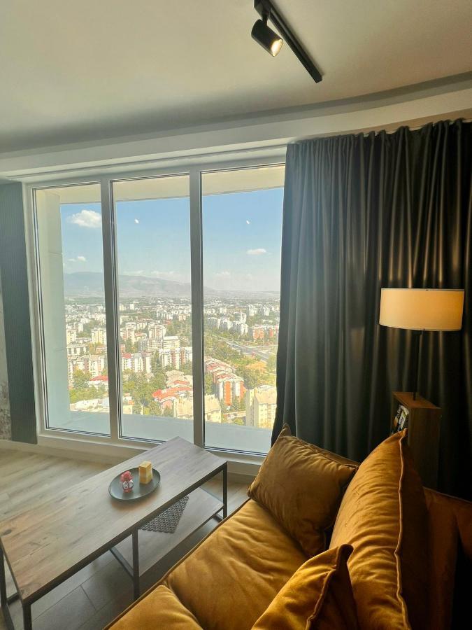 Alfred Sky Smart Apartment 29Th Spa Included 斯科普里 外观 照片